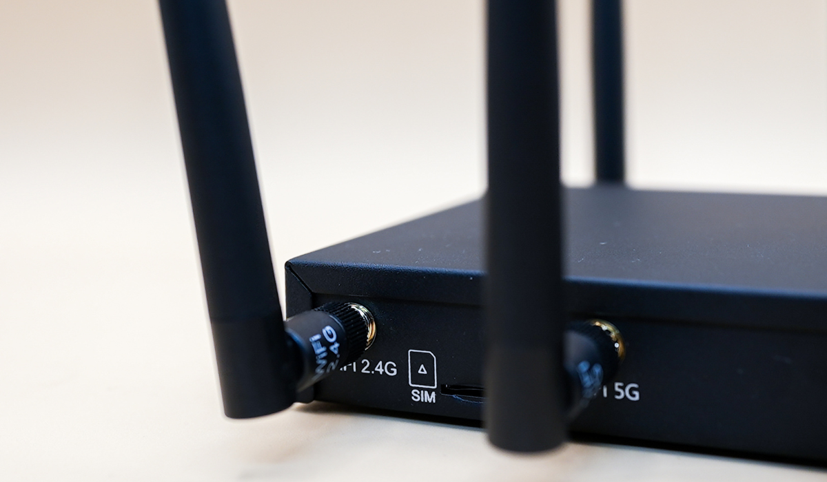 Simo Sim No SIM Card? No Problem. How Solis Hub Uses vSIM to Keep You Instantly ...